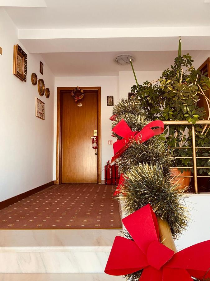 Hotel Casa Jasmine Braşov Exterior foto