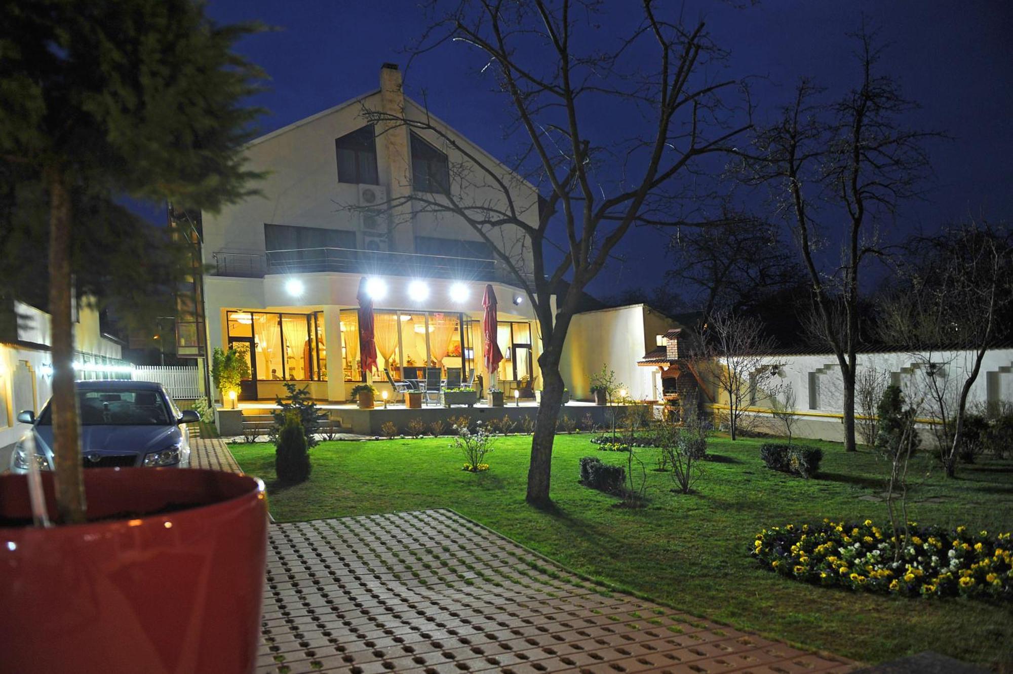Hotel Casa Jasmine Braşov Exterior foto